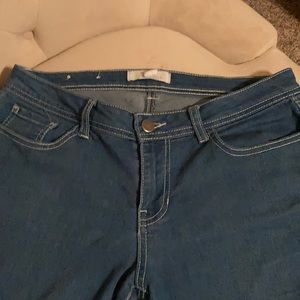 Mid-Rise Skinny Ankle Jeans